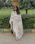 Hasrat dupatta