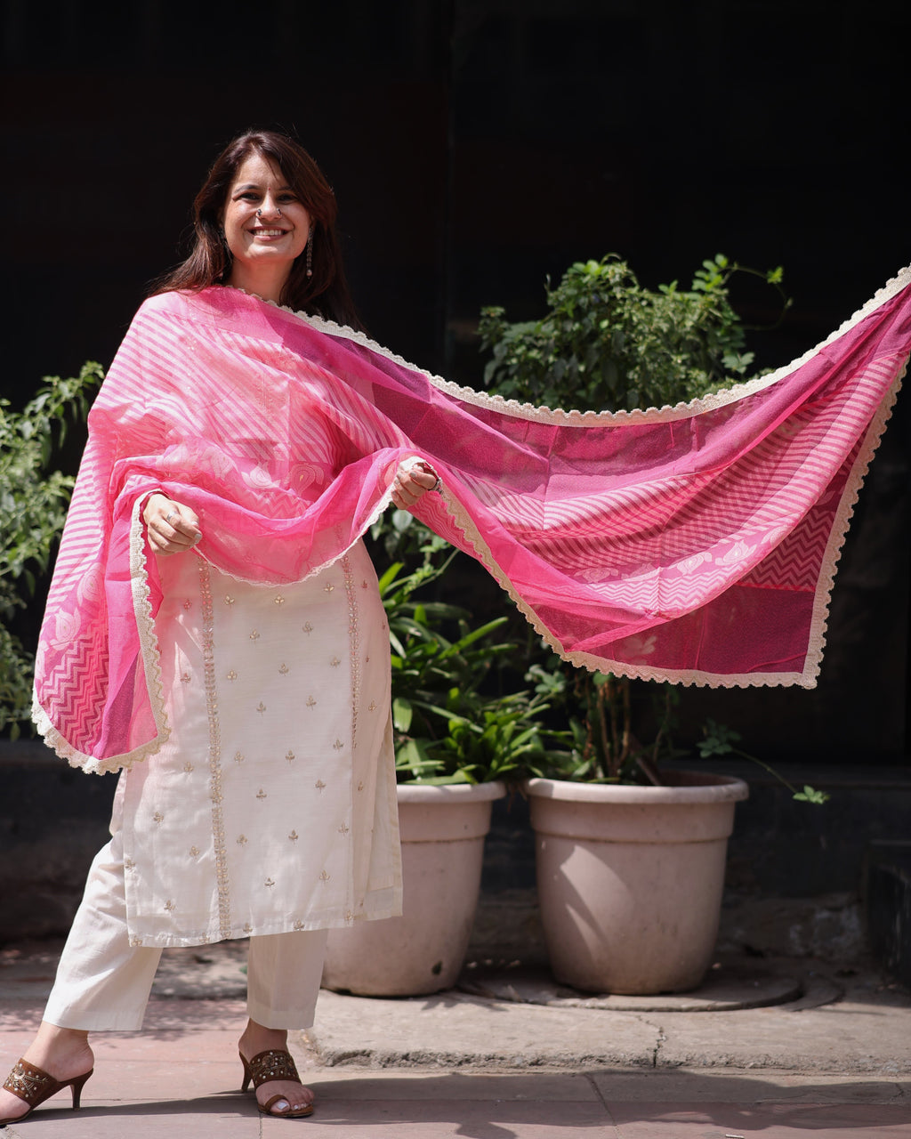 Pink Waves dupatta